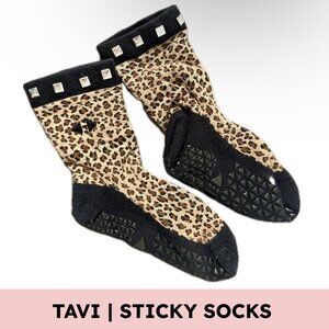 🐆 Tavi Noir Leopard Print Grip Socks w/ Stud Detail (One Size)